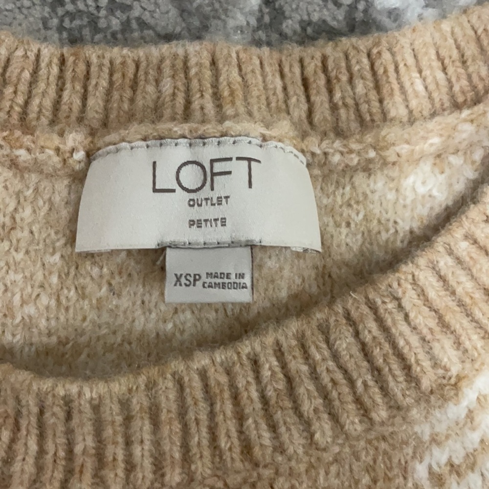 Thick Sweater - image 2